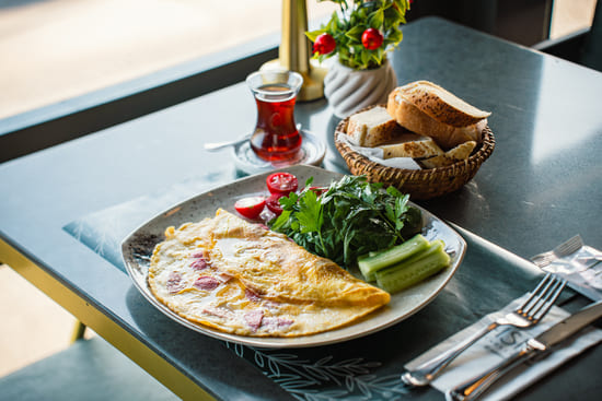 ŞARKÜTERİ OMLET