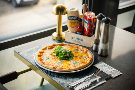 QUATRO